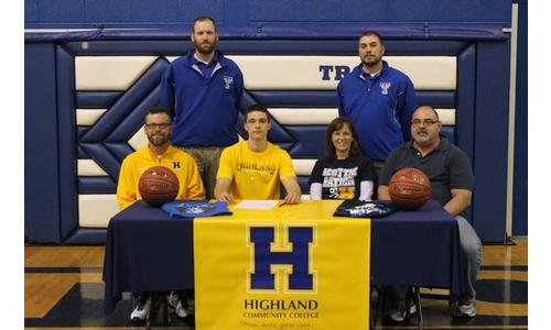 Troy Trojan, Collin Jasper signing to play basketball at Highland CC