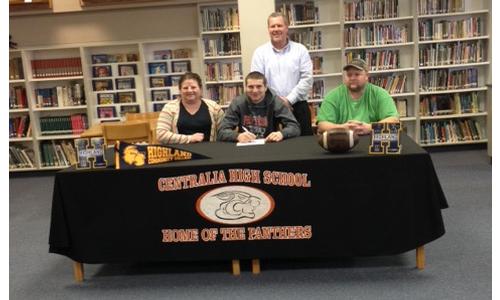 Centralia Panther, John Johnson signs to play football with Highland CC.